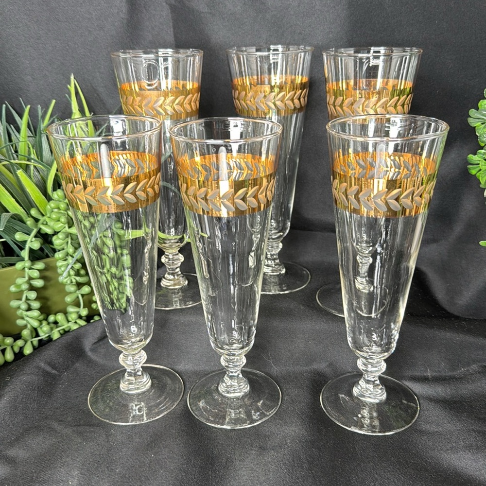 Set of 6 Vintage MCM gold band Laurel Leaf pilsners / beer glasses